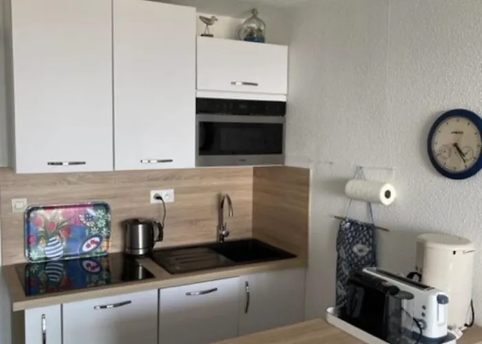 דירה Elegance Sea View With Swimming Pool פרונטיניאן